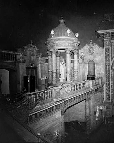 Riviera Theatre - Rivera Auditorium-House Left From John Lauter